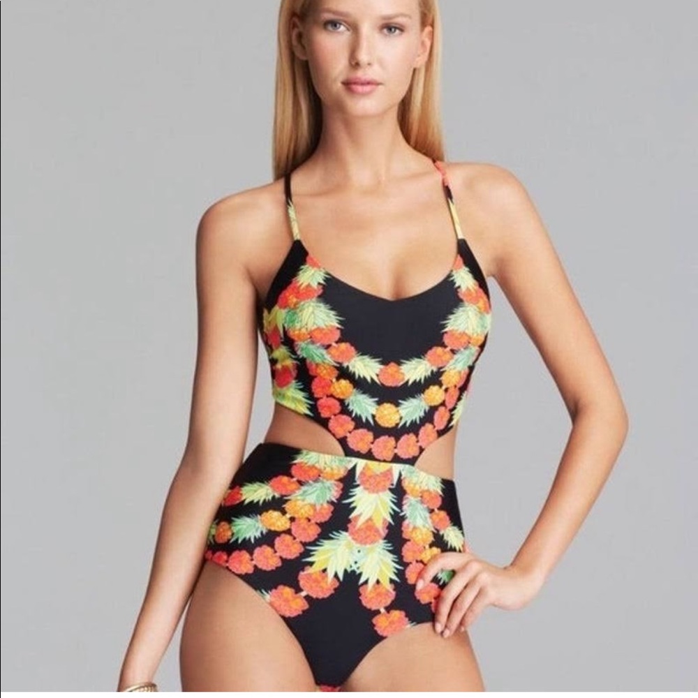 ISO MARA HOFFMAN GARLAND SWIM IN SIZE LARGE!